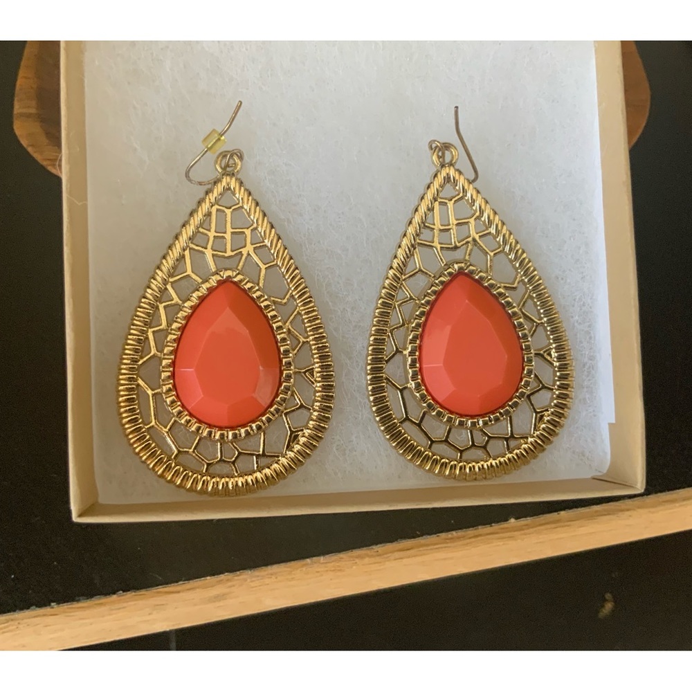 Metal & Plastic Orange and Gold fashion earrings - Picture 1 of 3